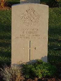 Salonika (Lembet Road) Military Cemetery - Hedges, R